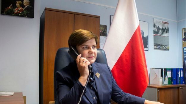 Beata Szydło podczas rozmowy z Angelą Merkel