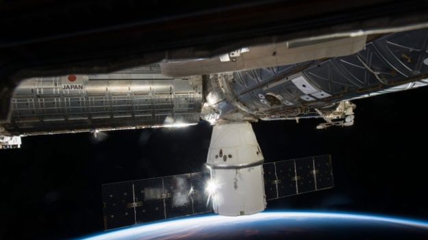 Kosmiczny statek transportowy Dragon