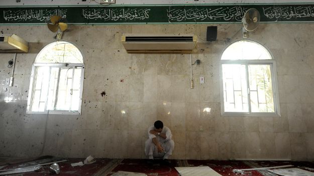 Meczet imama Alego po ataku