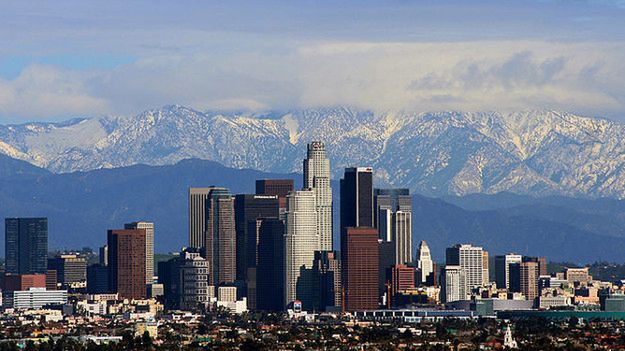 Widok na Los Angeles. Według demografów tak, jak zmienia się to miasto, zmienia się potem cały stan i kraj