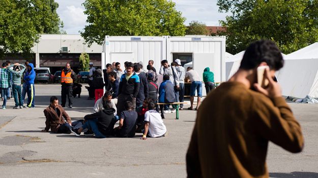 Punkt rejestracji imigrantów w Berlinie.