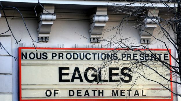 Widok na halę Bataclan z zewnątrz