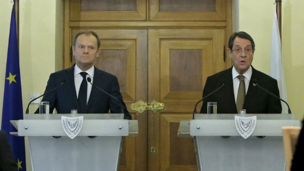 Szef Rady Europejskiej Donald Tusk i prezydent Cypru Nikos Anastasiades
