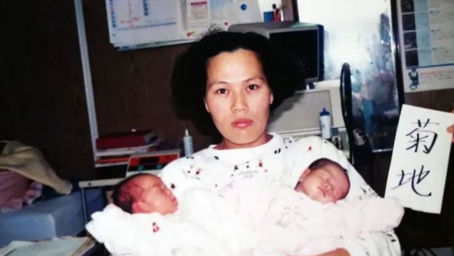 Te bliźniaczki są wyjątkowe. Nie zgadniesz, jaka jest różnica wzrostu między nimi