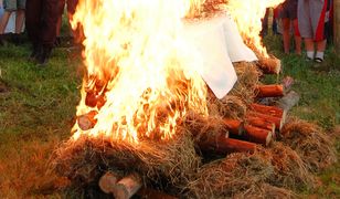 Archeolodzy zbadali w Sasinach megalityczne grobowce... chrześcijańskie