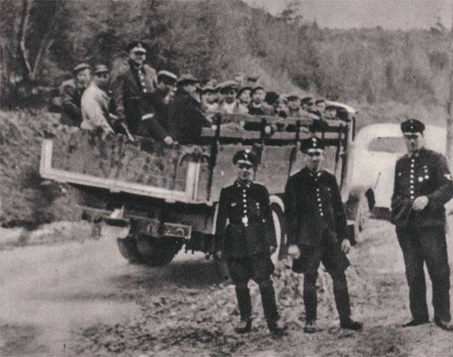 Rolnicy z województwa krakowskiego transportowani na roboty przymusowe w III Rzeszy, rok 1941 