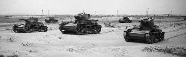Pluton czołgów 7TP z armatką czołgową Bofors, wzór 37 kal. 37mm w czasie ćwiczeń w 1939 r. 
