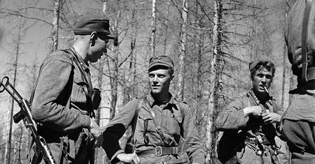 Larry Thorne - superżołnierz armii fińskiej, Waffen-SS i zielonych beretów