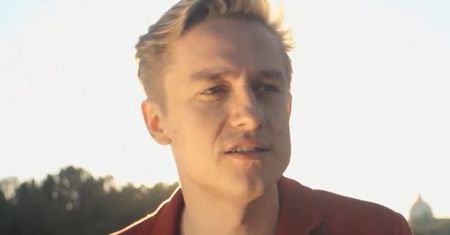 Nowy wakacyjny singiel Jarka Wista "Jest Zapisane"