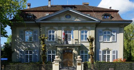 Atak na ambasadę PRL w Szwajcarii