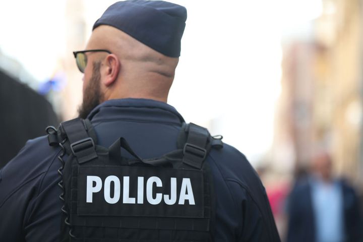 Pięciolatek wypadł z okna w Głogowie. Policja bada sprawę