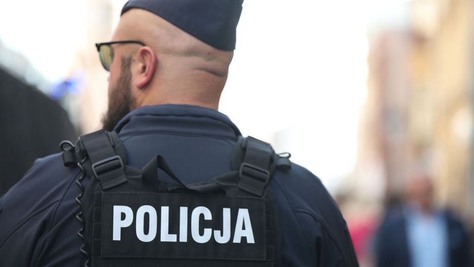 Pięciolatek wypadł z okna w Głogowie. Policja bada sprawę