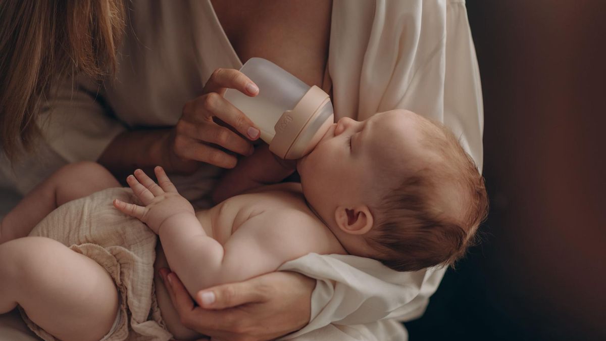 Dlaczego nie uczy się karmienia butelką?