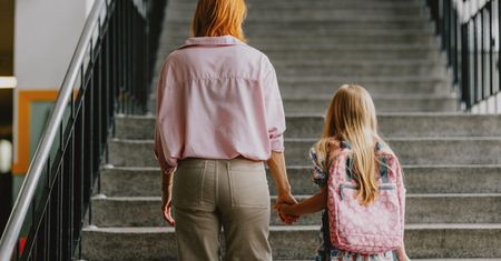Edukacja priorytetem. Rodzice rezygnują z własnych potrzeb