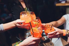 Aperol - kalorie, właściwości, wpływ na zdrowie, aperol spritz