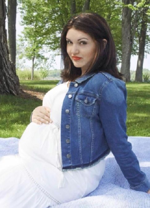 Elizabeth doświadczyła komplikacji podczas porodu