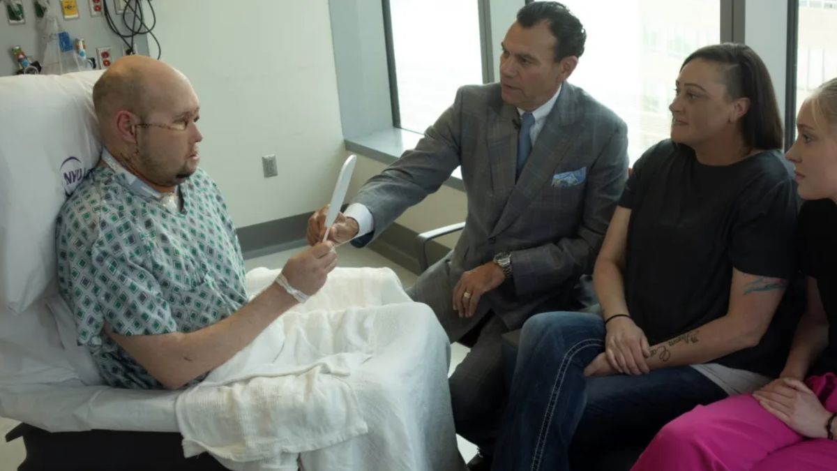 Pierwszy w historii przeszczep całego oka. Jednym z lekarzy był Polak