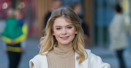 Julia Wróblewska przebywa w szpitalu. "Ten pobyt bardzo jej służy" – mówi matka celebrytki