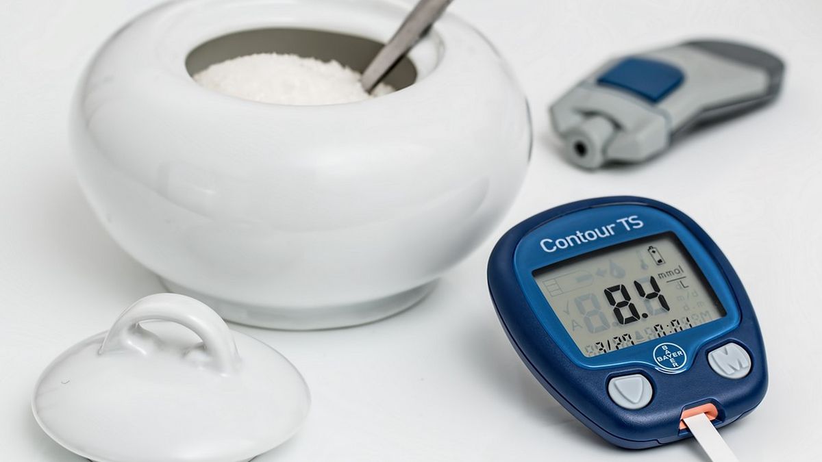 Hipoglikemia reaktywna może przebiegać różnie w zależności od poziomu glikemii, czasu trwania niedocukrzenia czy stanu zdrowia.