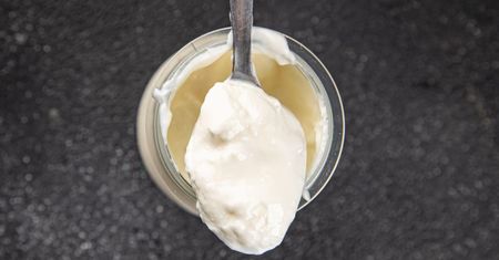 Naturalne blokery apetytu, które masz w kuchni. Tylko nikt nie używa ich w ten sposób