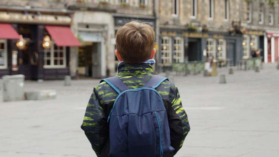 Pozostawienie dziecka bez opieki może skończyć się nałożeniem grzywny
