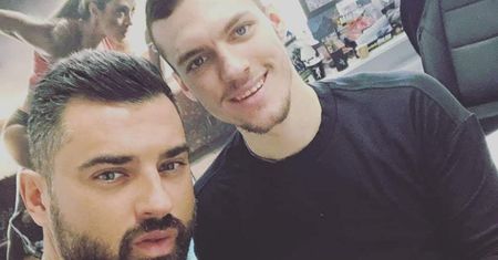 To on leczy gwiazdy sportu i show-biznesu. Bartek Kacprzak - od piłkarza do lekarza (WIDEO)