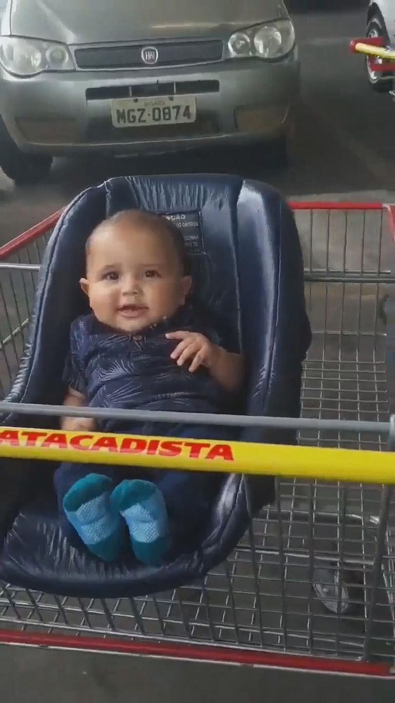 Niemowlę znalezione na parkingu