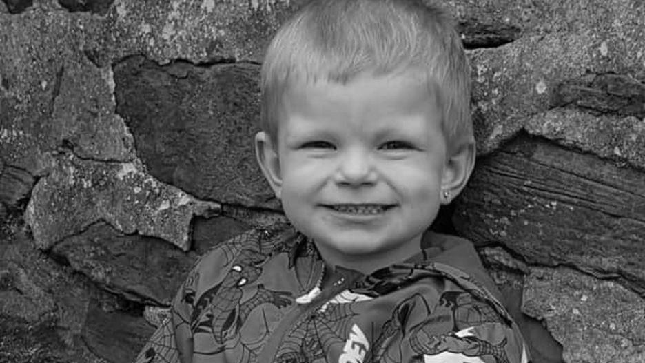 5-latek połknął pinezkę. "Trzymali go przy życiu, dopóki nie byliśmy gotowi się pożegnać"