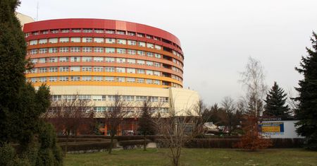 Spór pracowników z dyrektorem szpitala w Kaliszu. "Rządzi szpitalem jak lis w kurniku"