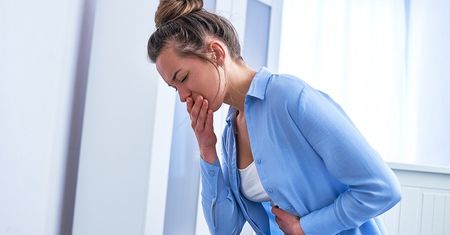 Nietypowy symptom udaru. Częściej pojawia się u kobiet