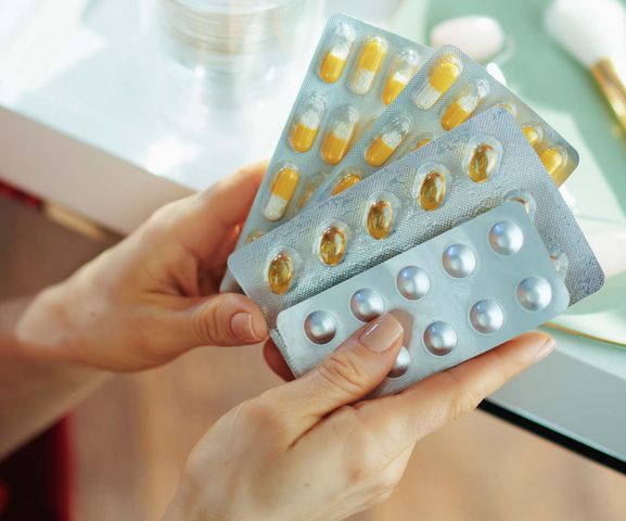 Niektóre leki hormonalne z kortykosteroidami mogą hamować wchłanianie witaminy D3