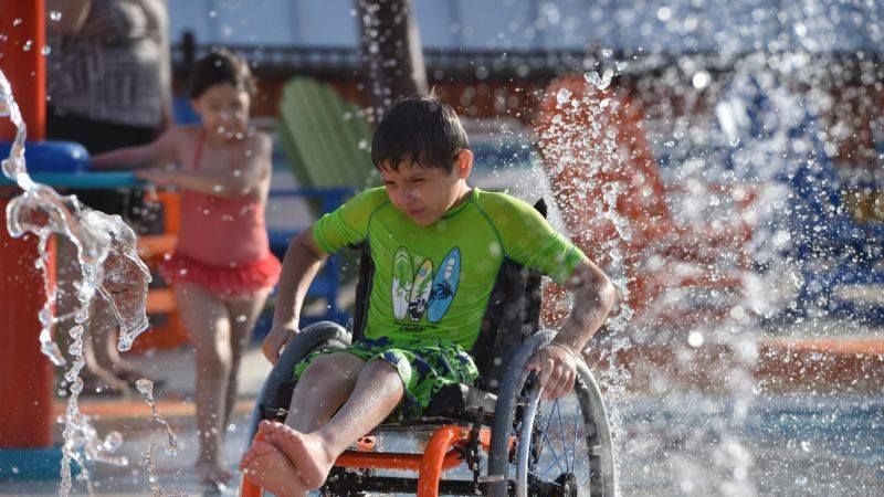Park wodny Wyspa Inspiracji Morgan opracował specjalne wózki inwalidzkie