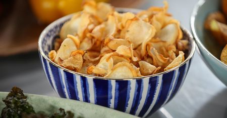 GIS wycofuje popularne chipsy. Mogą uczulać