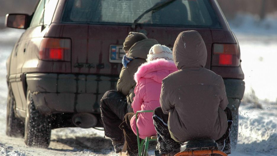 Łódzkie. Tragiczny finał kuligu. Sześcioletnie dziecko trafiło do szpitala