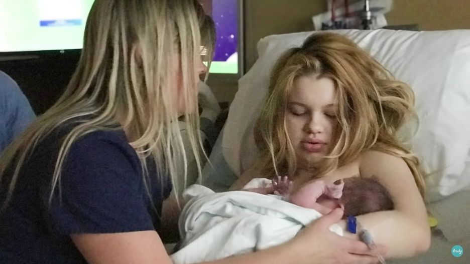 Miała zaledwie 13 lat, gdy zaszła w ciążę. Gdy nie chciała usunąć dziecka, życzyli jej śmierci