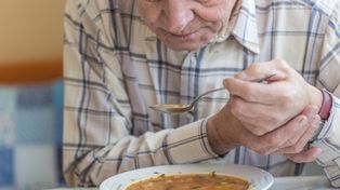 Liczba chorych rośnie szybciej niż w przypadku alzheimera. Lekarz podaje, jak przeciwdziałać