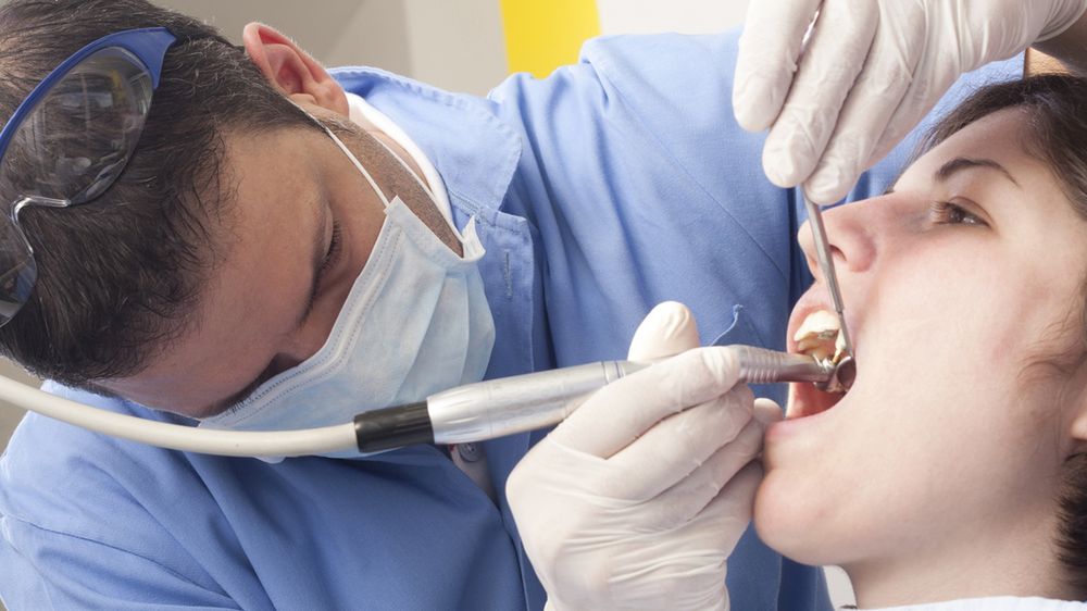 Masz problemy z zapaleniem zatok? Sprawdź, w jakim stanie są twoje zęby