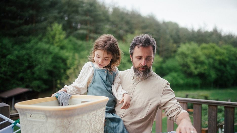 Jak domowe obowiązki wpłyną na dorosłe życie dziecka?