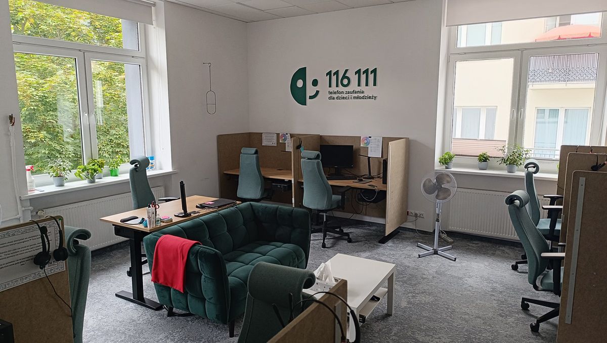 Pomieszczenie do rozmów konsultantów z dziećmi w ramach telefonu zaufania