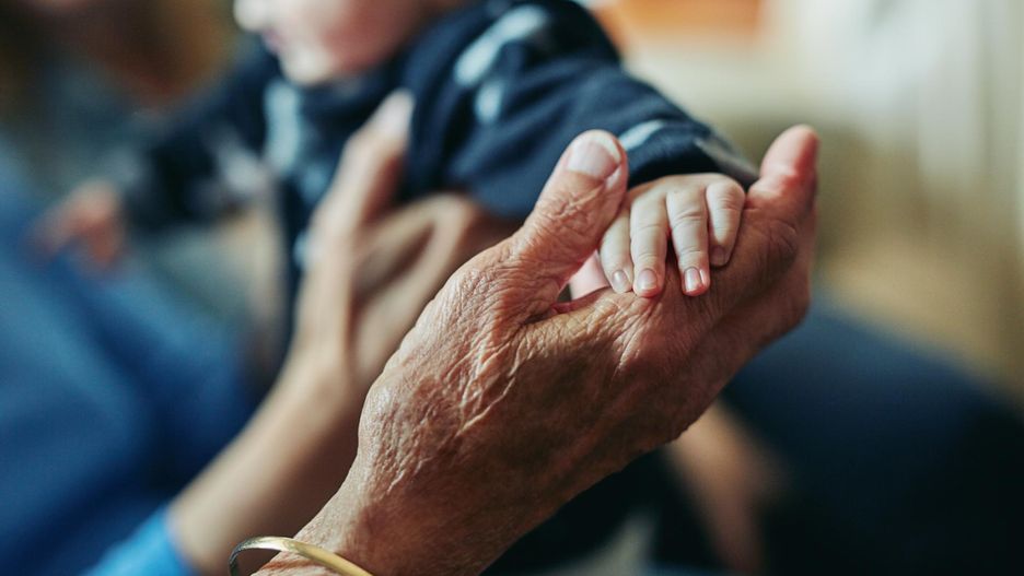 Najlepszy wiek na pierwsze dziecko? Naukowcy przeprowadzili badania