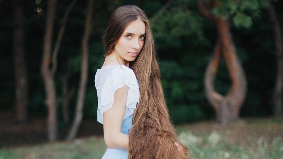 Włosy Alony sięgają ziemi