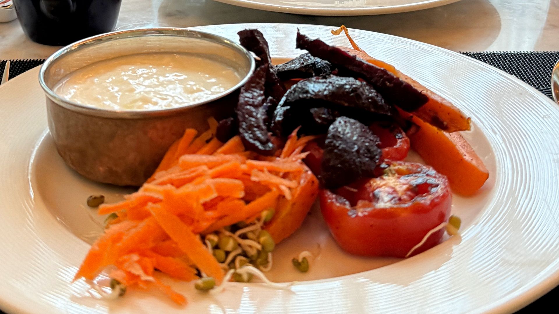 Dziś wiemy, że ograniczanie tłuszczu do minimum może przynieść więcej szkody niż pożytku. 