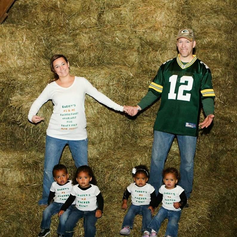 Adoptując kolejną parę bliźniąt, nie wiedzieli że sami spodziewają się dziecka