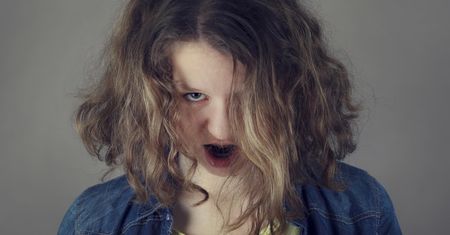 Szkolne terrorystki. Dziewczynki coraz bardziej agresywne. Rozmawiamy z psycholog Katarzyną Kucewicz