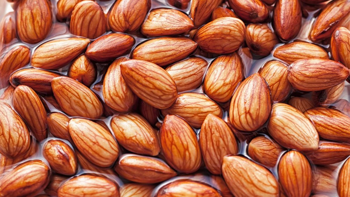 Ochrona przed wolnymi rodnikami. Migdały mogą zmniejszać ryzyko chorób przewlekłych