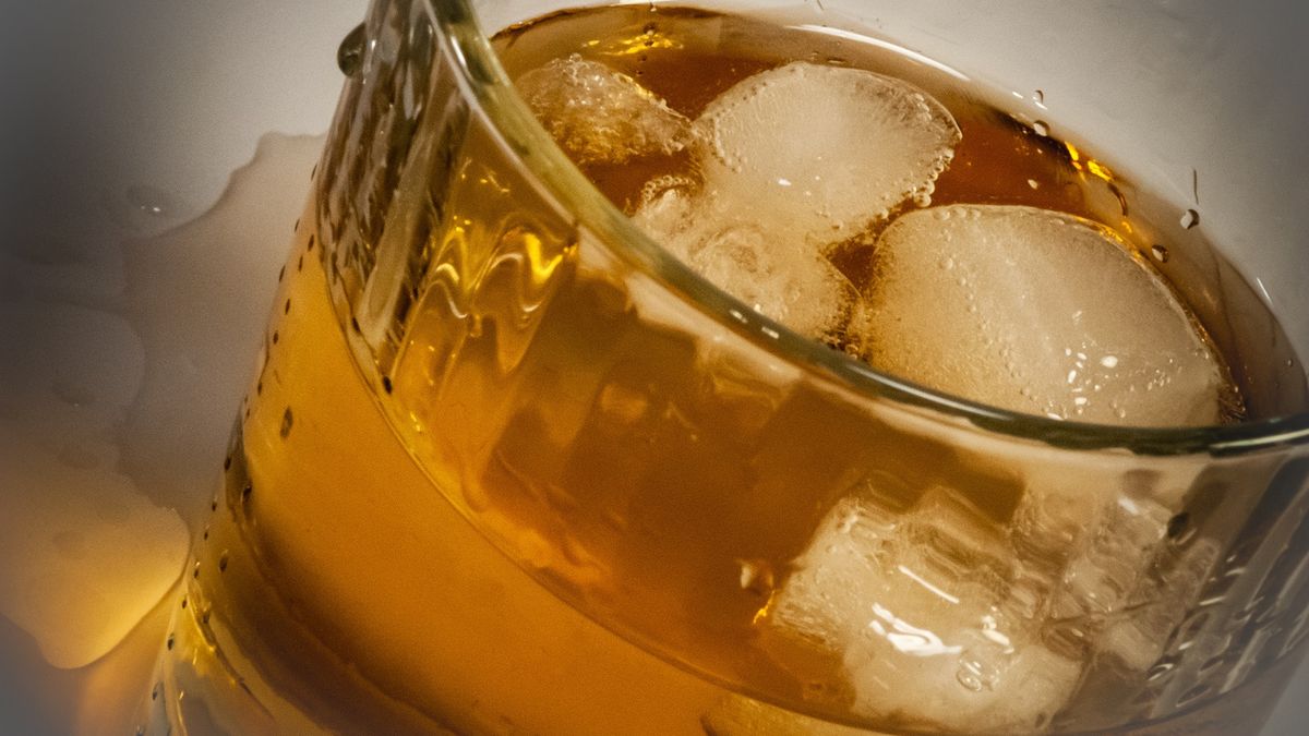 Naukowcy odkryli kolejne skutki picia słodzonych napojów. To prawdziwa trucizna