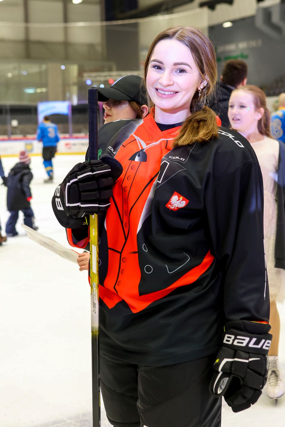 Ewelina Lisowska - charytatywny mecz hokeja