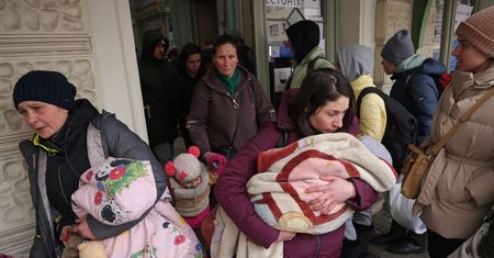 Tereszczenko: Nasza pomoc powinna polegać na konstruktywnym wsparciu. Nie możemy tylko usiąść na kanapie obok nich i wspólnie płakać