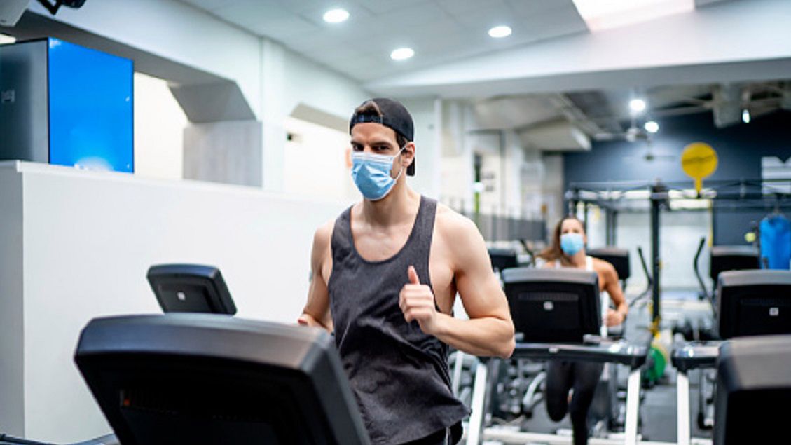 Czy po zaszczepieniu się przeciw COVID-19 można uprawiać sport? 