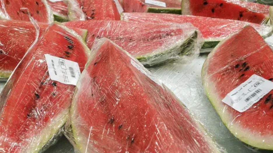 Połykać czy wypluwać? Oto, co mają w sobie pestki arbuza